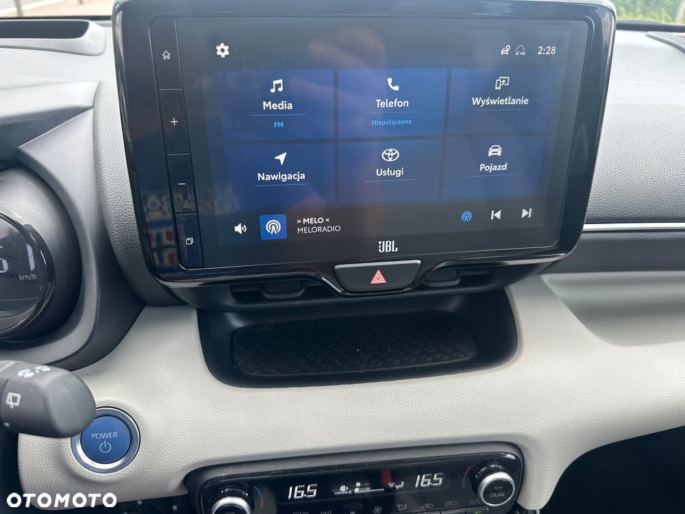 Toyota Yaris Hybrid 1.5 Premiere Edition - 29
