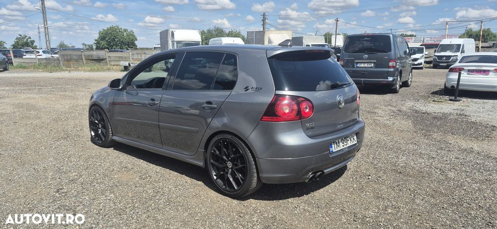 Volkswagen Golf - 4