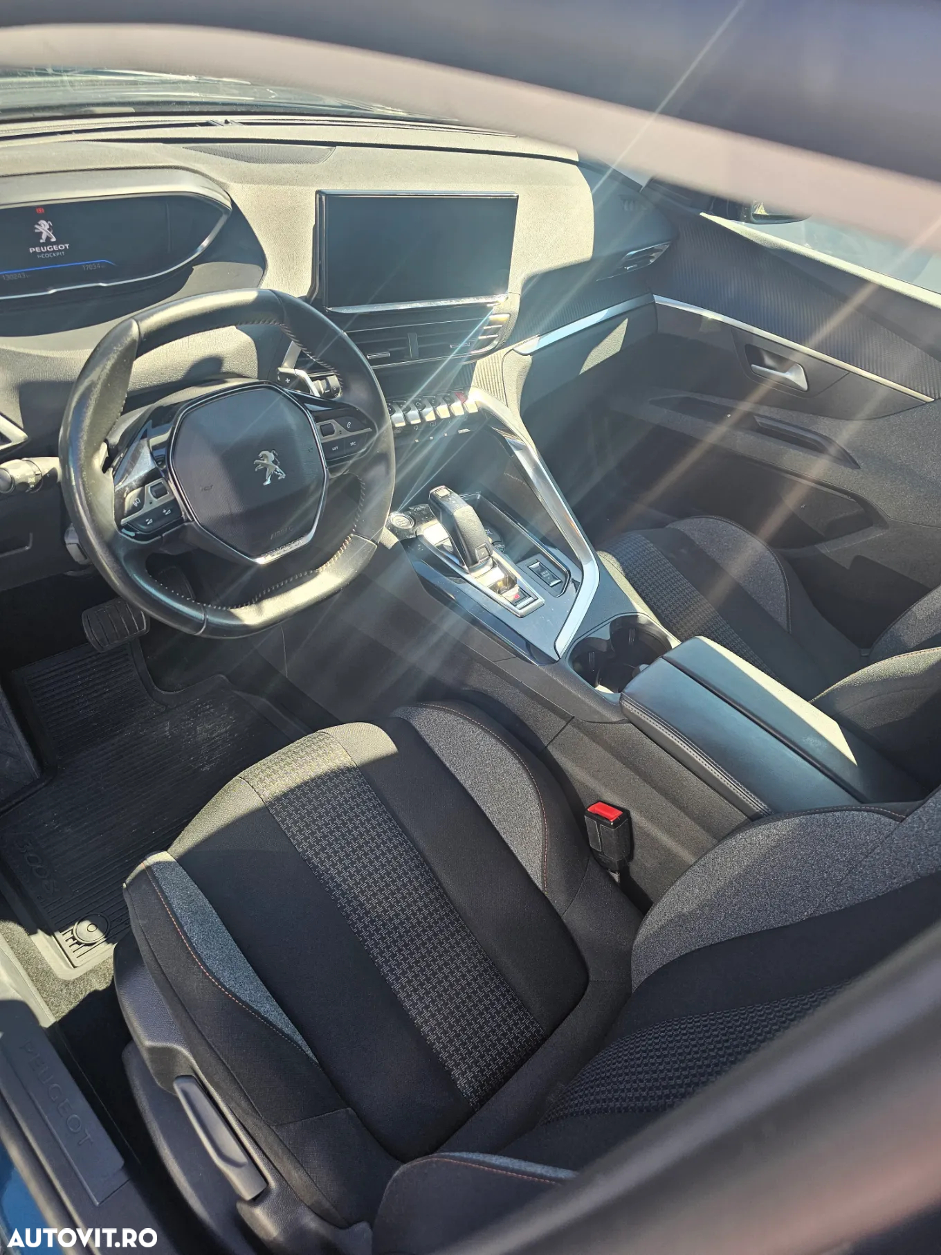 Peugeot 3008 1.2 PureTech 130 EAT8 Active Pack - 16