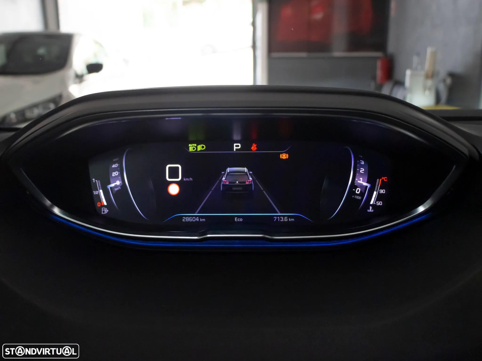 Peugeot 5008 1.2 PureTech Allure EAT8 - 27