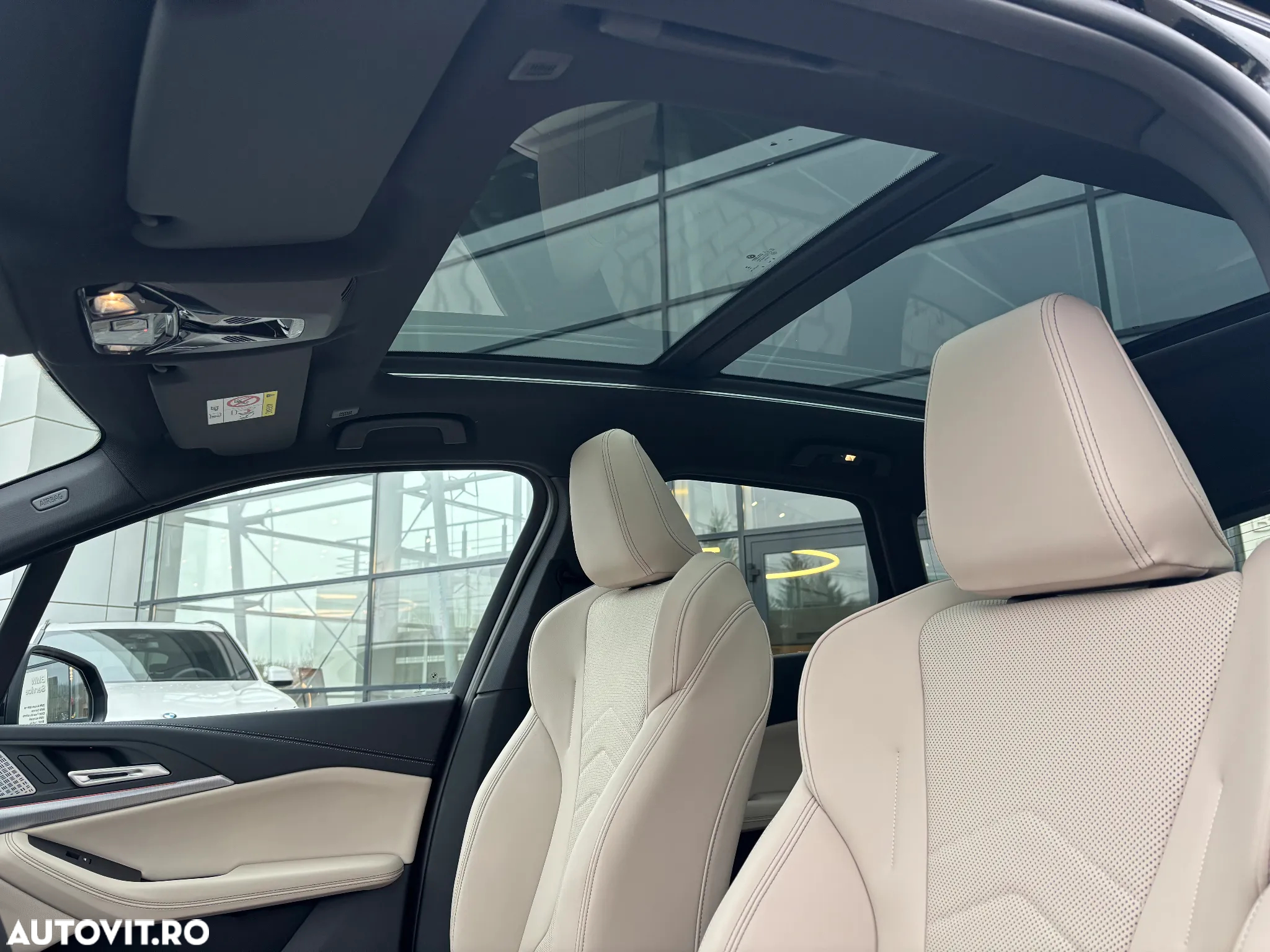 BMW Seria 2 220i AT MHEV - 16