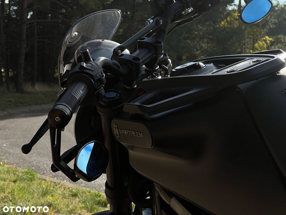 Husqvarna Svartpilen - 19