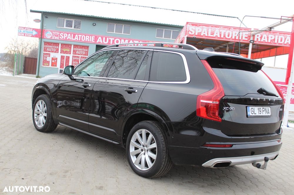 Volvo XC 90 D5 AWD Geartronic Momentum - 12