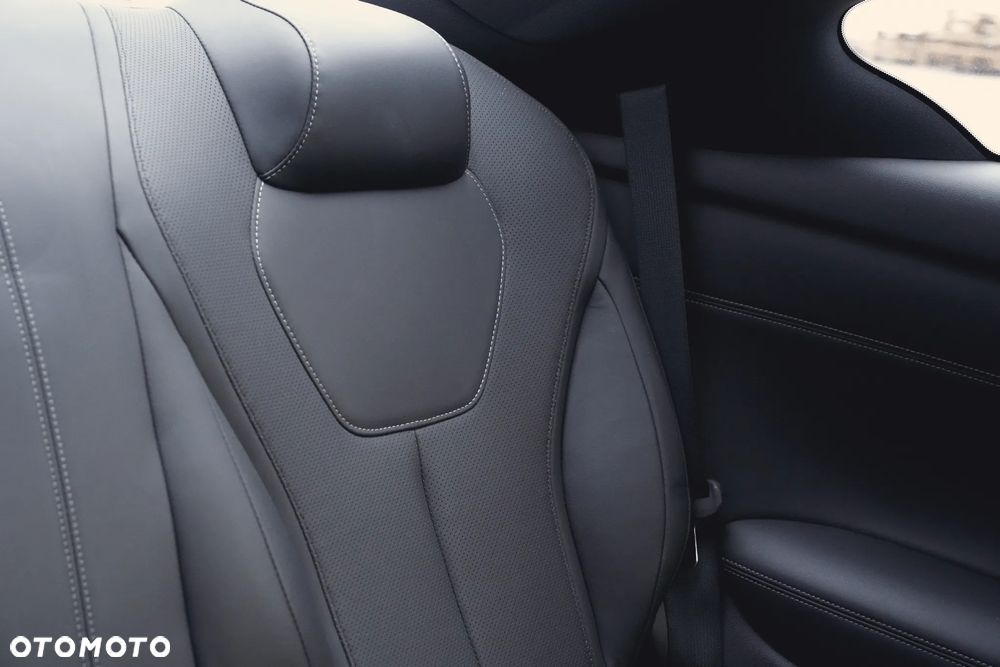 Infiniti Q60 Q60S 3.0t AWD Sport Tech - 27