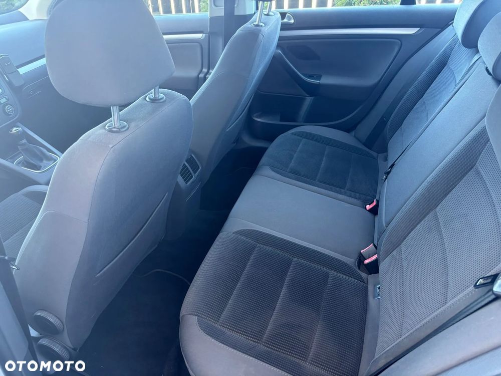Volkswagen Jetta 1.9 TDI Comfortline - 10