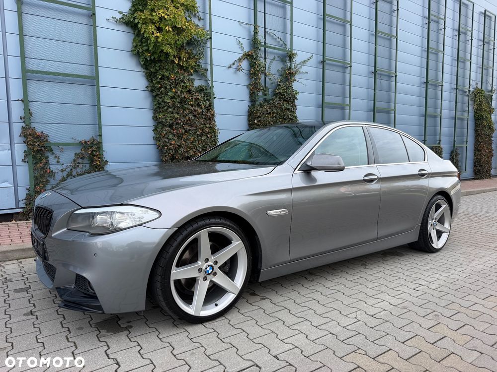 BMW Seria 5 523i - 11