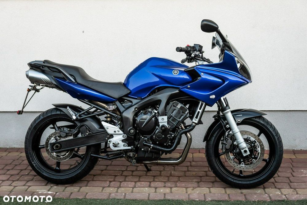 Yamaha FZ - 4