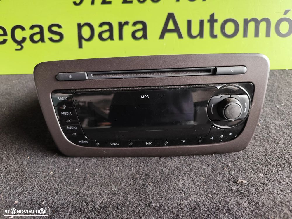 SEAT IBIZA 6J AUTO RADIO - R133 - 1