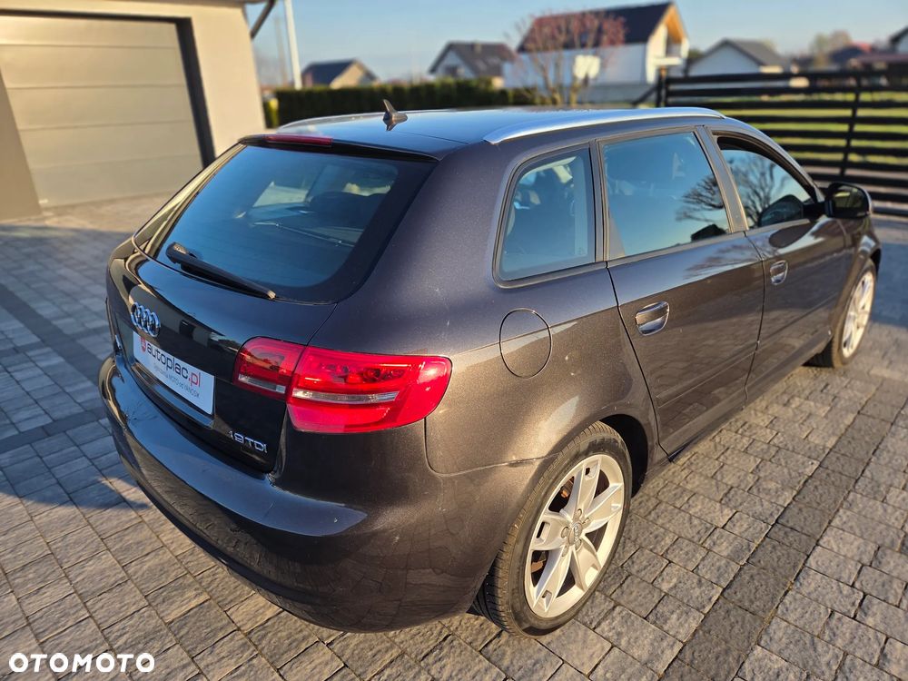 Audi A3 Sportback 1.9 TDI Attraction - 5