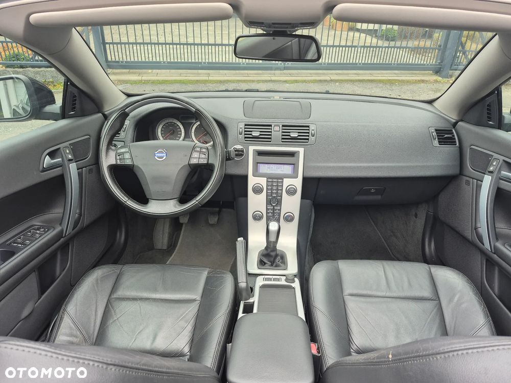 Volvo C70 D3 Momentum - 13