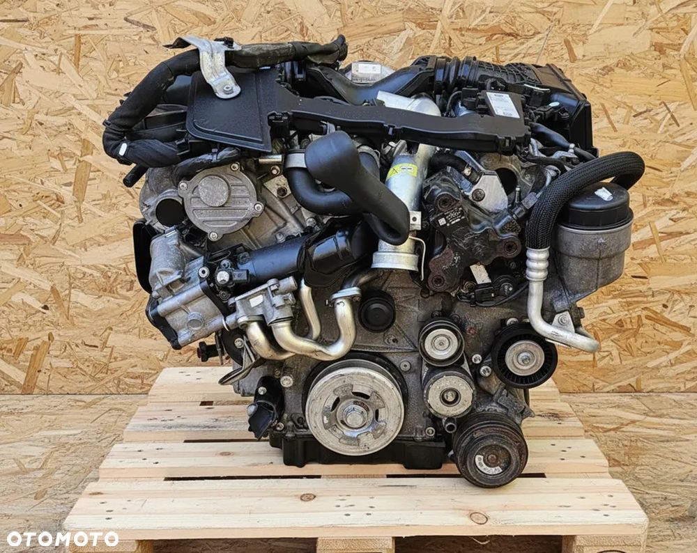 SILNIK KOMPLETNY MERCEDES CLS W218 E,M,GL,R,G 3.0 V6 CDI 2013r - 642852 642.852 - 5