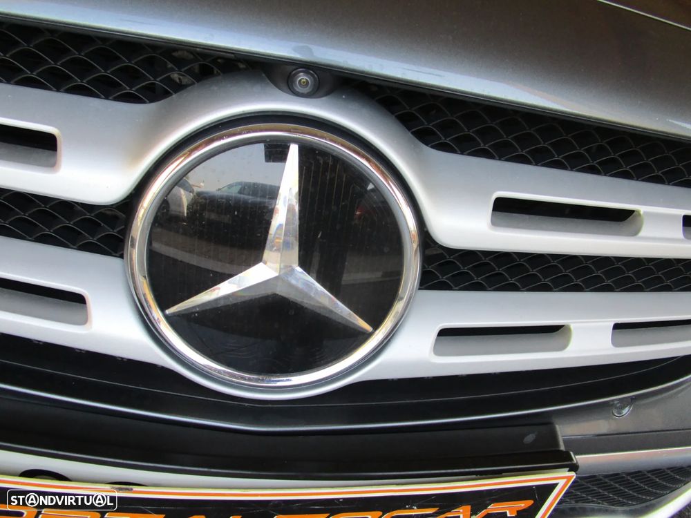 Mercedes-Benz E 220 d 4Matic All-Terrain 9G-TRONIC Exclusive - 47