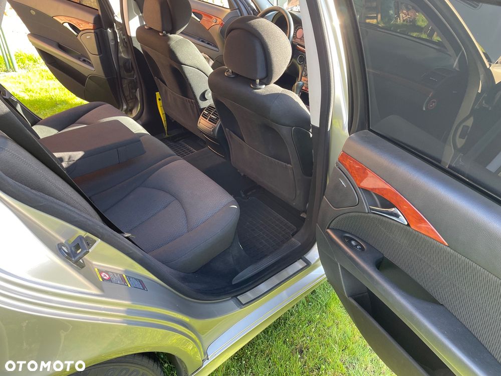 Mercedes-Benz Klasa E 200 Kompressor Classic - 10