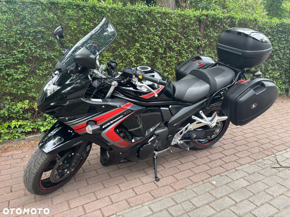 Suzuki GSX - 3
