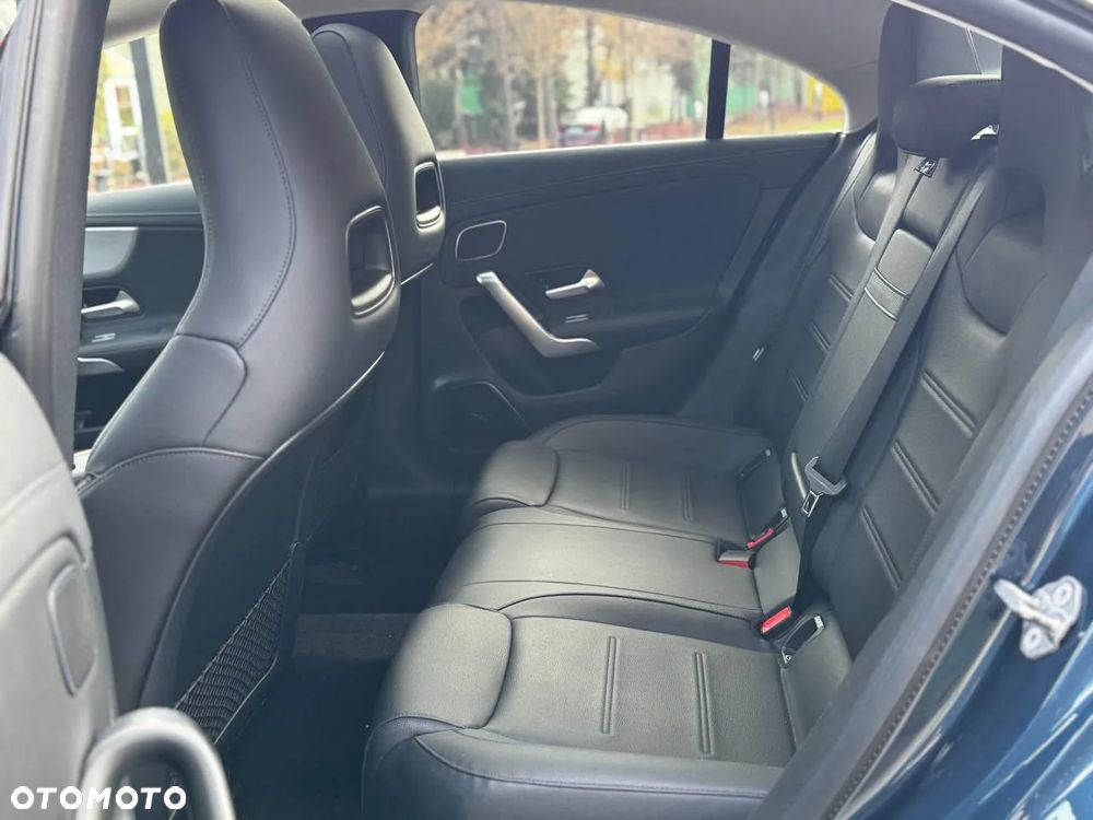 Mercedes-Benz CLA 250 4Matic 7G-DCT Edition 2020 - 17