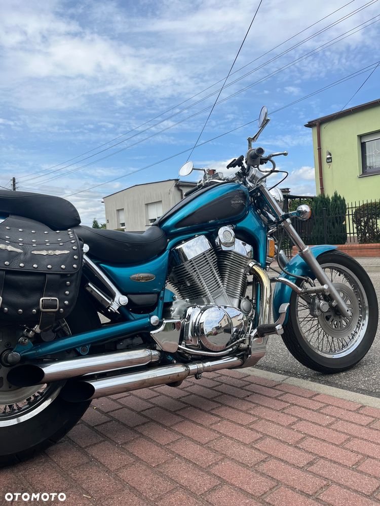 Suzuki Intruder - 14