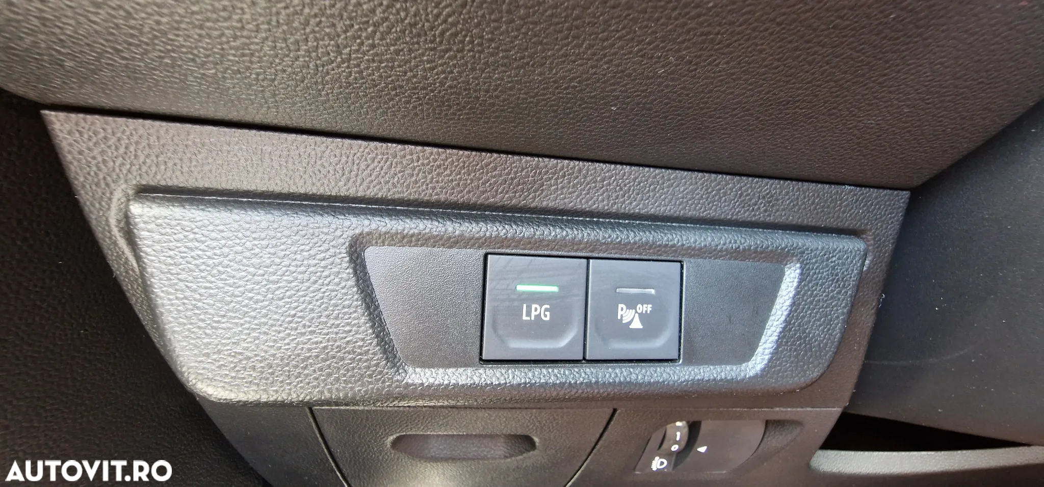 Dacia Logan ECO-G 100 MT6 Journey - 15