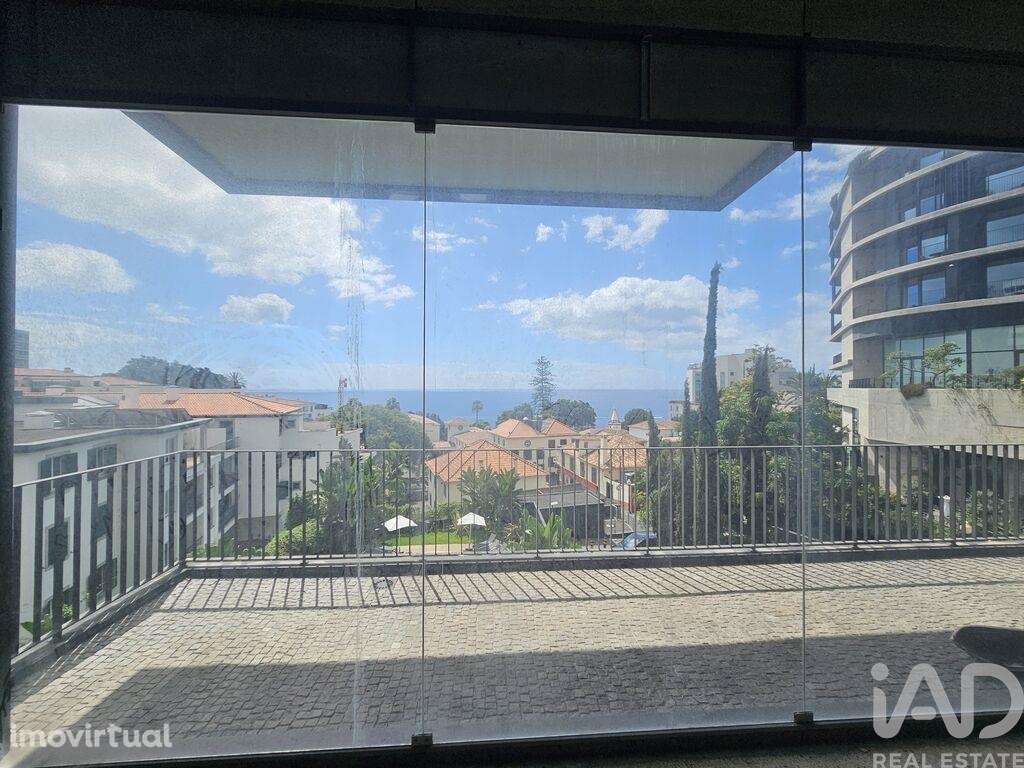 Loja / Estabelecimento Comercial em Funchal (Sé) de 200,00 m2 - Grande imagem: 2/11