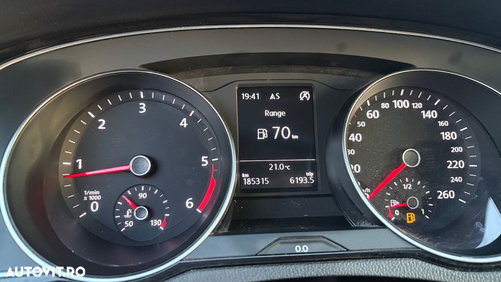 Volkswagen Passat 2.0 TDI (BlueMotion Technology) Comfortline - 10