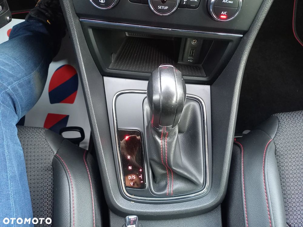 Seat Leon 2.0 TDI DPF DSG FR - 28