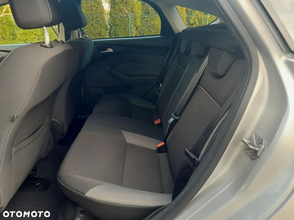 Ford Focus 1.6 TI-VCT Ambiente - 25