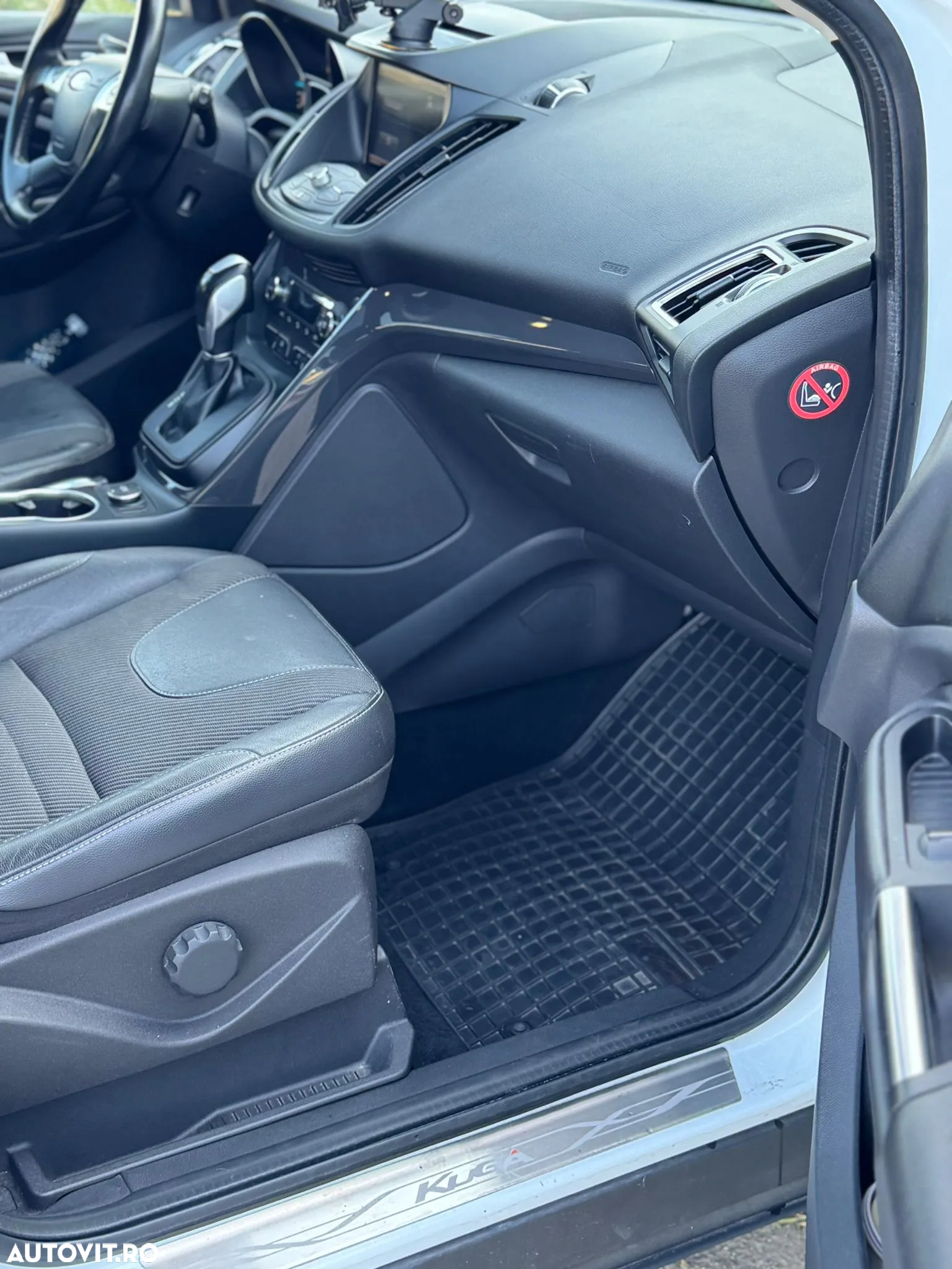 Ford Kuga 2.0 TDCi 4WD Powershift Titanium - 15