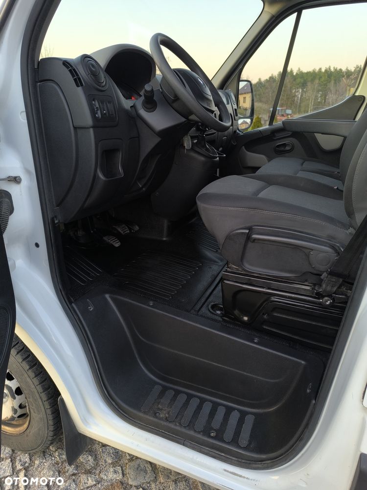 Renault Master - 18