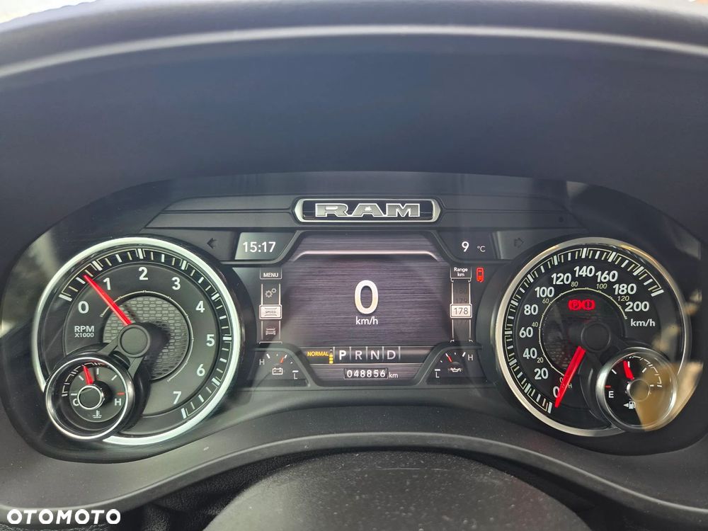 RAM 1500 5.7 Crew Cab Longbed Laramie Black - 8