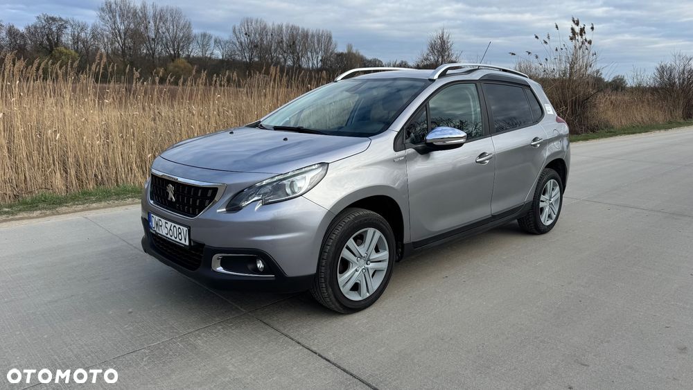 Peugeot 2008 - 8