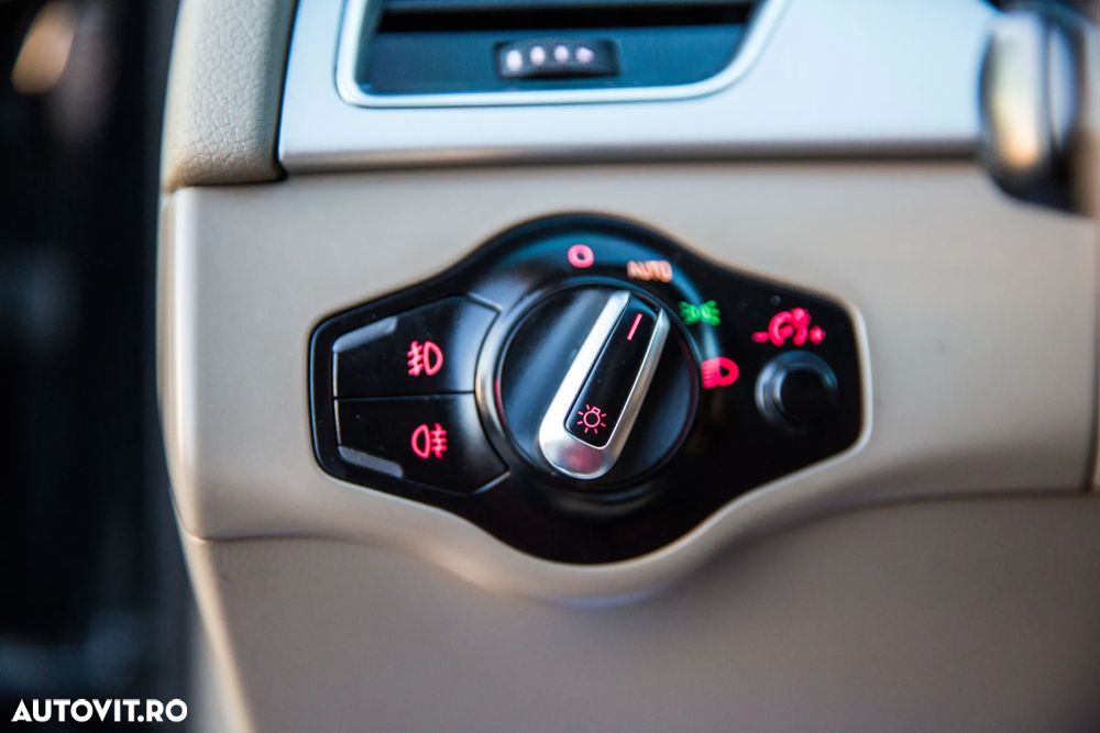 Audi A4 2.0 TDI Multitronic - 28