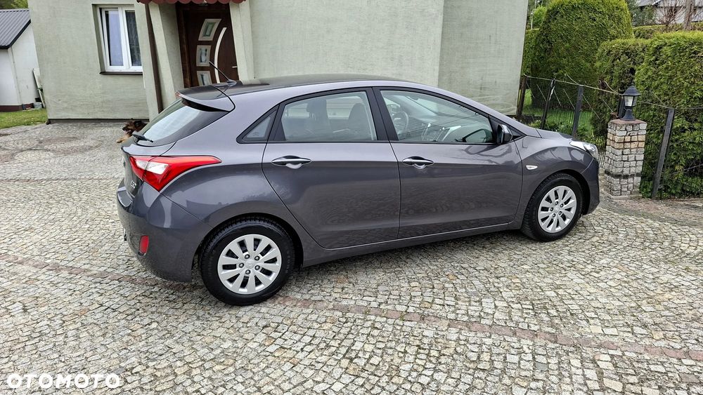 Hyundai i30 1.4 Trend - 18