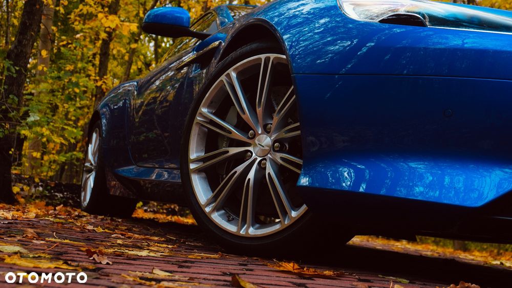 Aston Martin Virage - 9