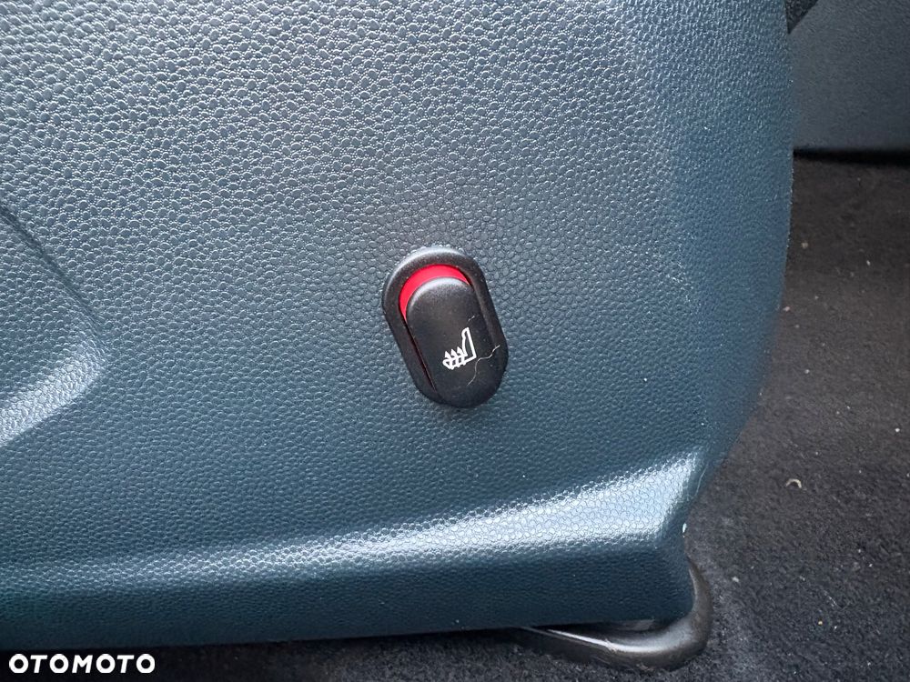 Ford Fiesta 1.4 Champions Edition - 29