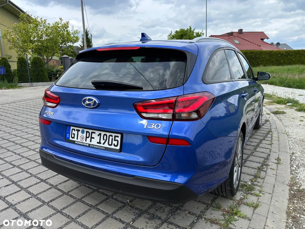 Hyundai i30 blue Kombi 1.6 CRDi Passion - 5