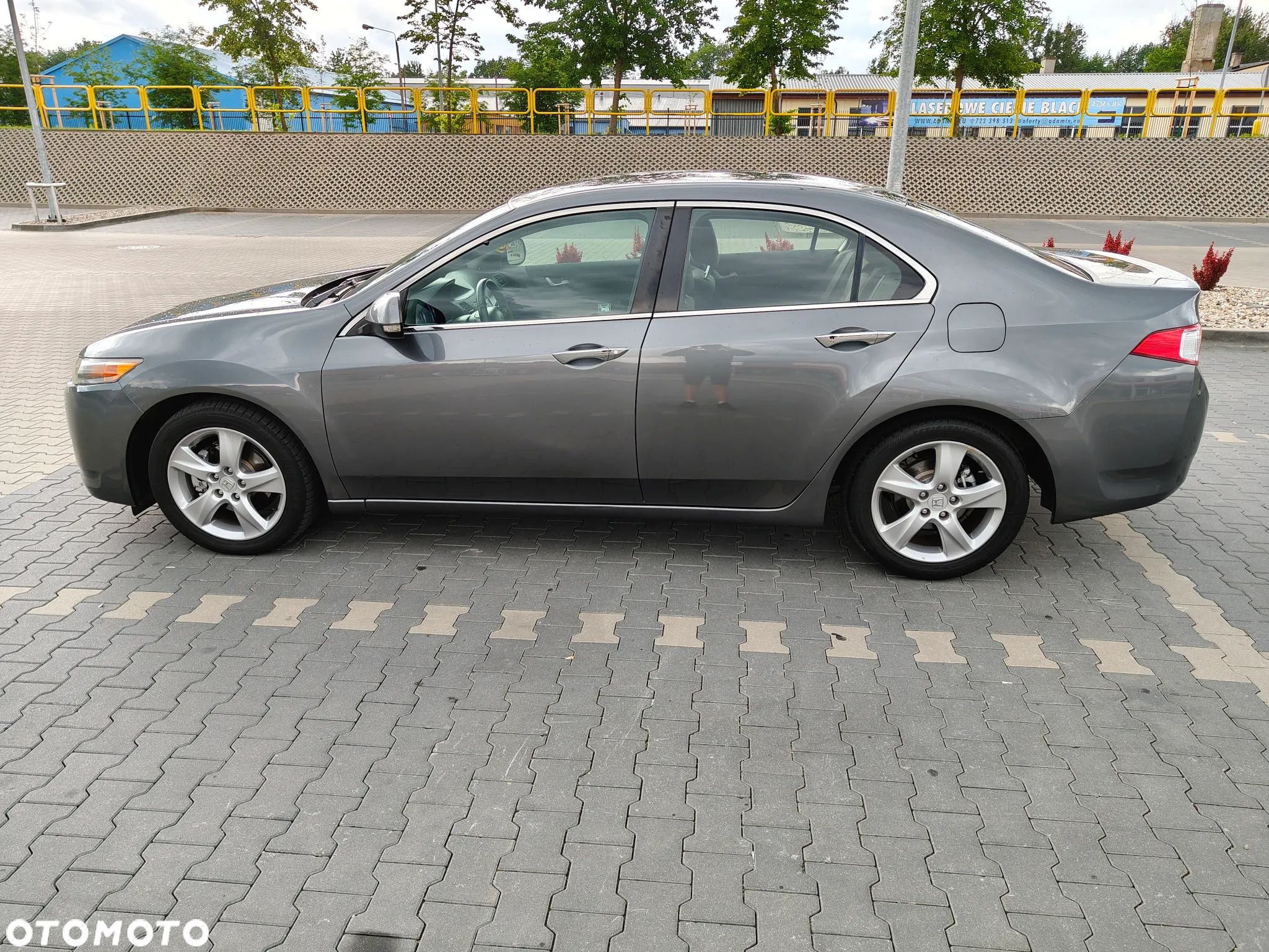 Honda Accord 2.0 Elegance - 1