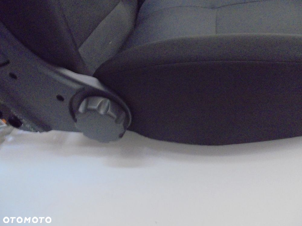 FOTEL FIAT DUCATO PROACE BOXER KIEROWCY LEWY 2006>2014>2025 PODŁOKIETNIK - 2