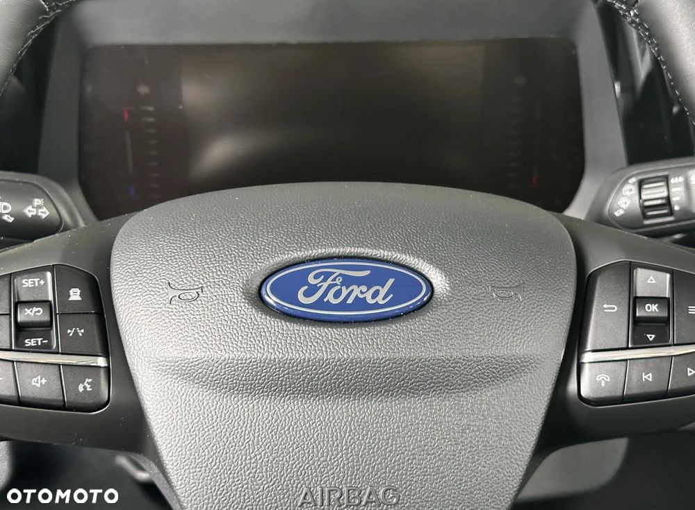 Ford Tourneo - 17