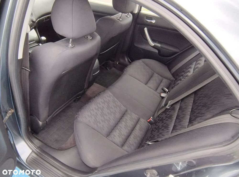 Honda Accord 2.0 Comfort - 12