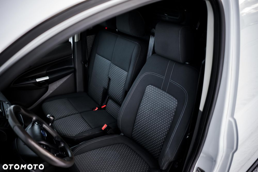 Ford Connect - 16