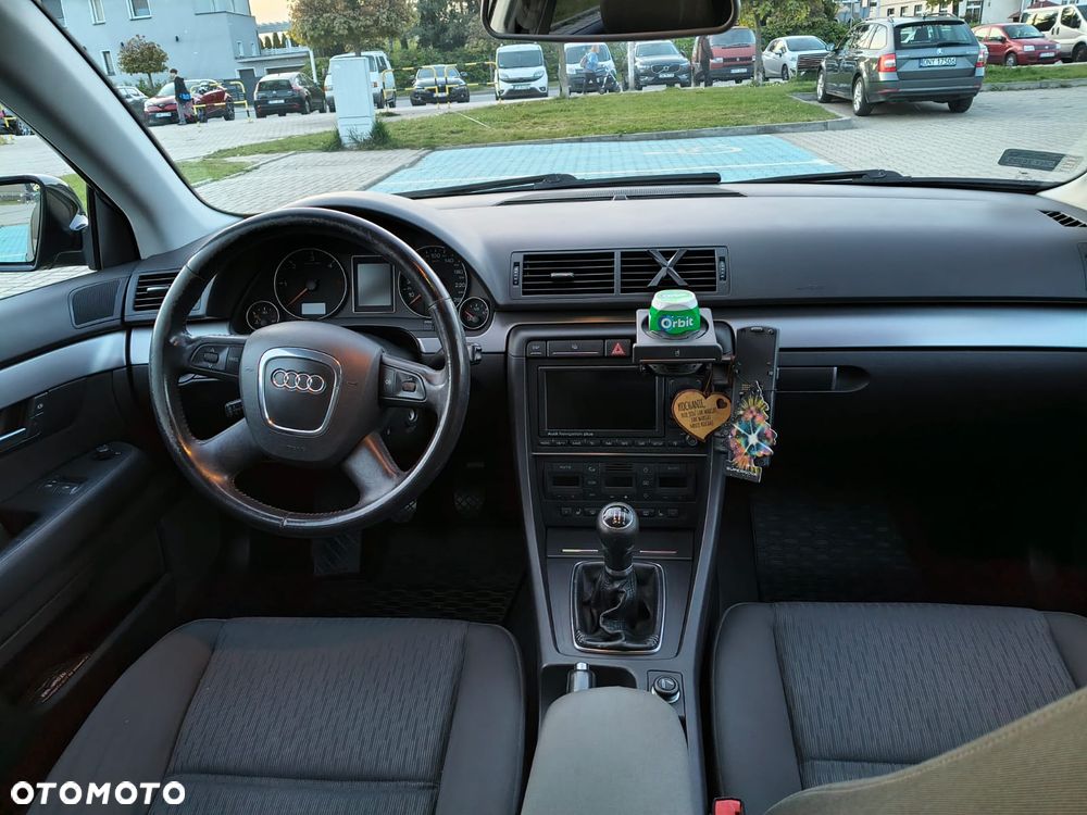 Audi A4 Avant 2.0 TDI - 13