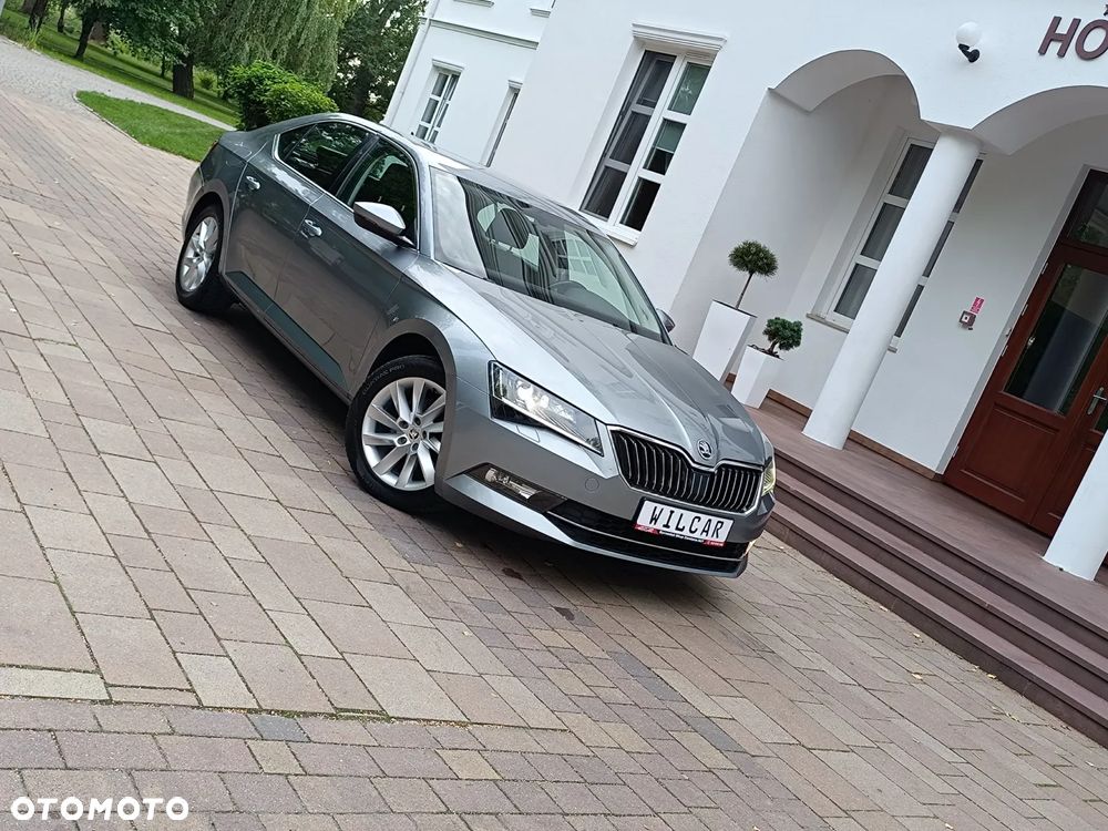 Skoda Superb 1.4 TSI ACT DSG Ambition - 37
