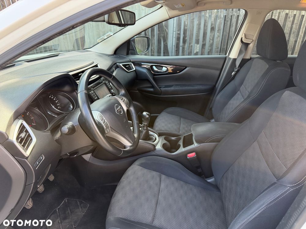 Nissan Qashqai - 14