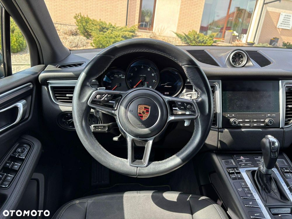 Porsche Macan - 11
