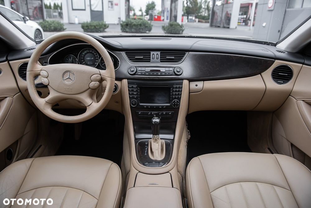 Mercedes-Benz CLS - 26
