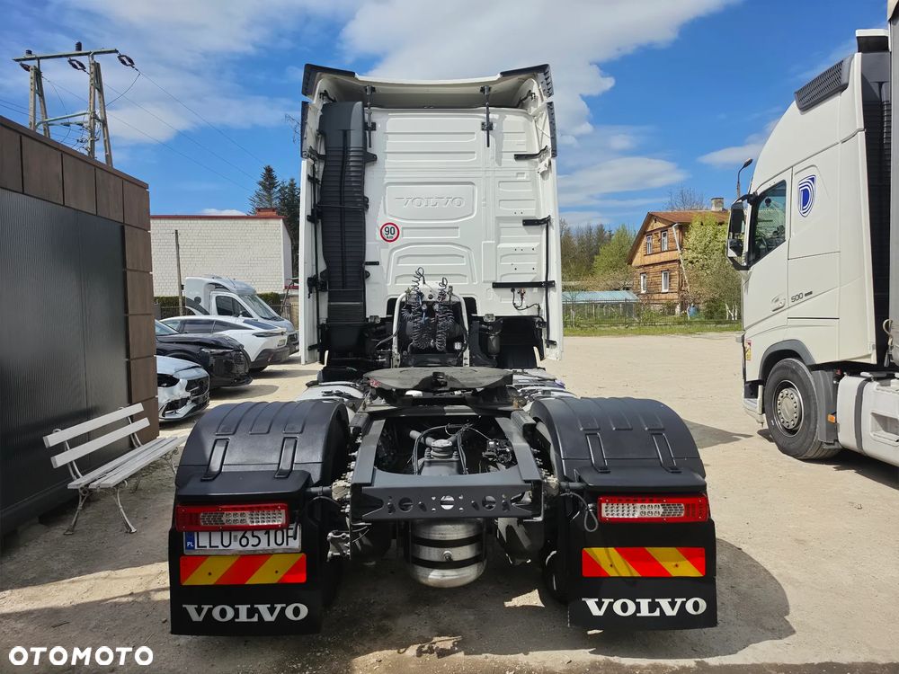 Volvo FH5! Nowy Model! Standard! Virtual Kokpit! 6x Alu+Nowe Opony! Tylko 430 tyś km! - 9