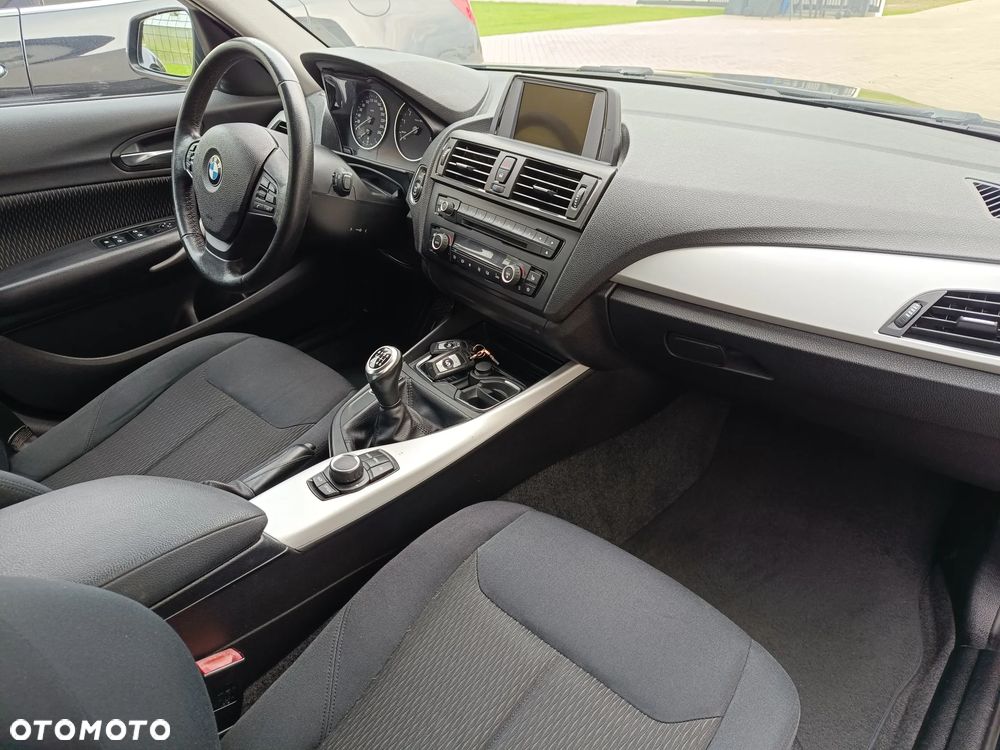 BMW Seria 1 118i - 15