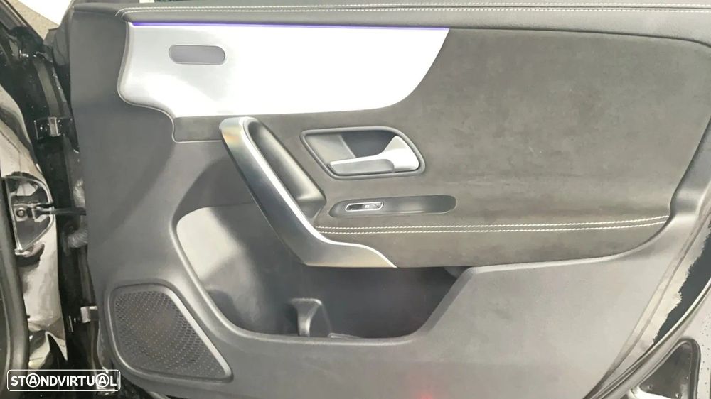 Mercedes-Benz CLA 250 e Shooting Brake AMG Line - 10