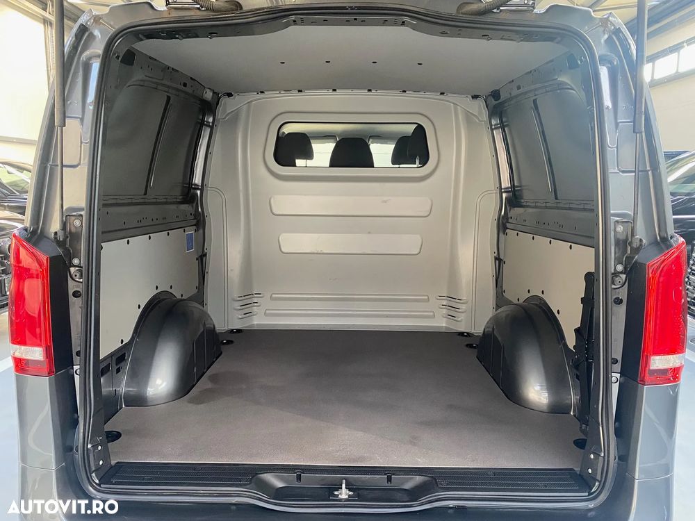 Mercedes-Benz Vito Tourer Lung 114 CDI 136CP RWD 9AT BASE - 17