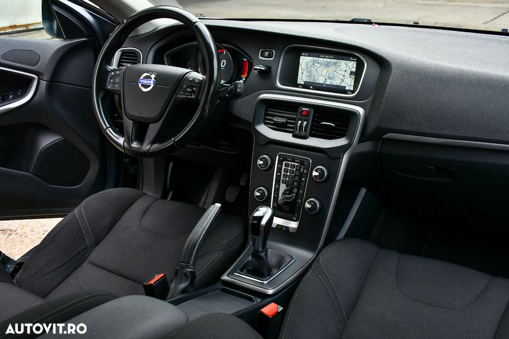 Volvo V40 D2 Momentum - 21