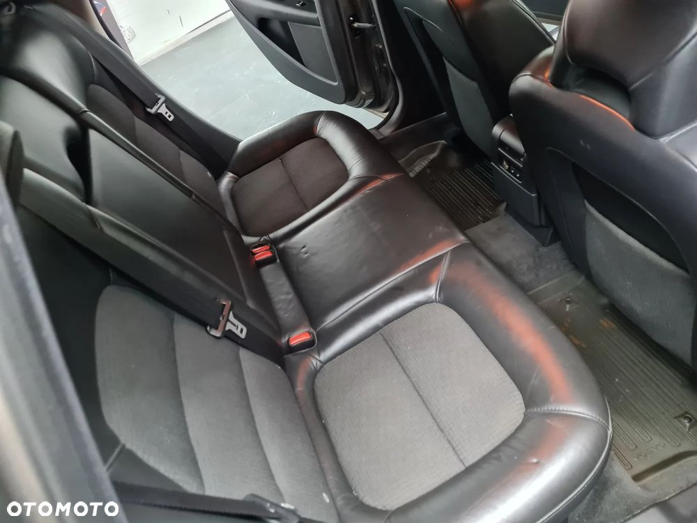 Volvo V70 2.4D Summum - 5